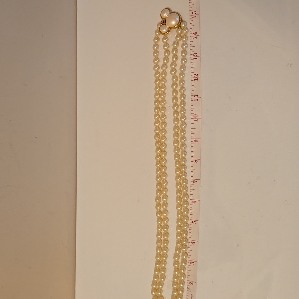Host Pick⭐️Disney Mickey Mouse double strand faux pearl Necklace - Picture 4 of 5
